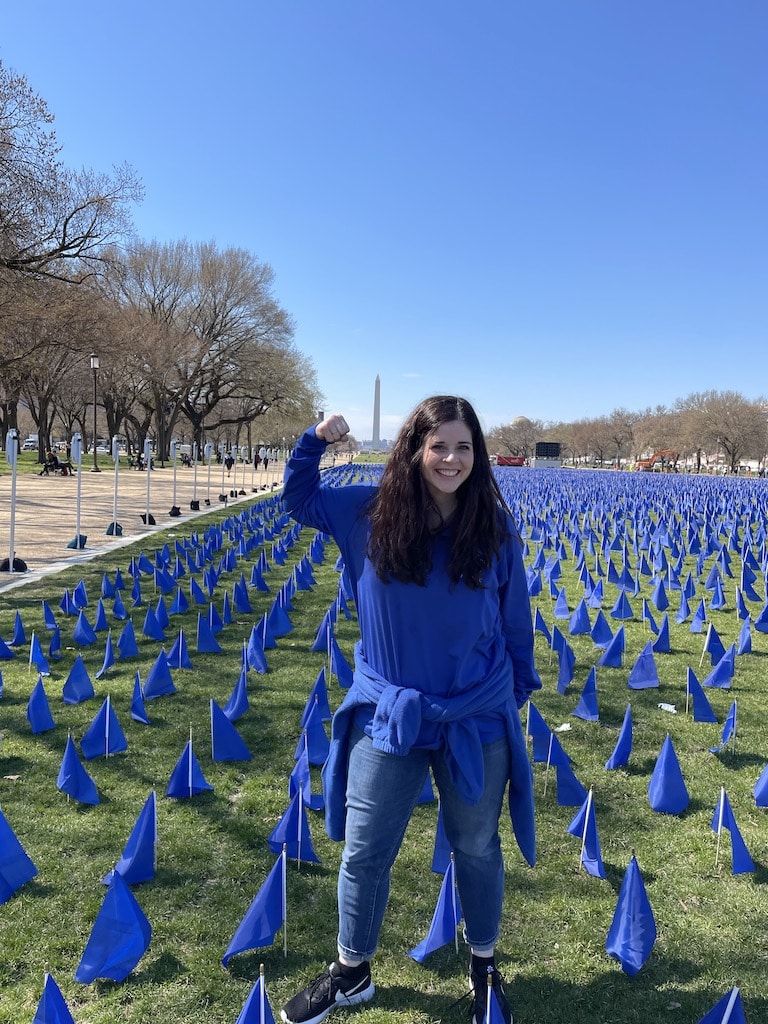 danielle-united-in-blue-fight-crc-long-life-after-cancer